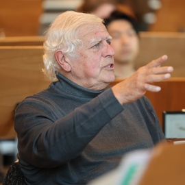 Prof. Karl-Heinz Bloemeke